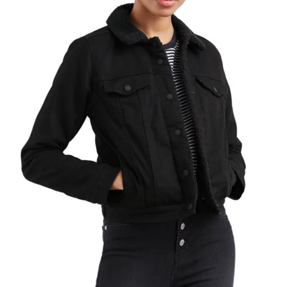 Levi’s Original Denim Sherpa Trucker Jacket - Picture 6 of 6